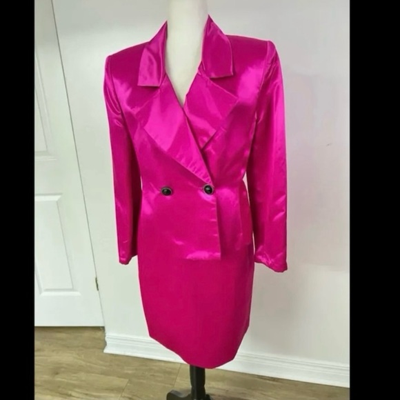 DVF Vintage 1990s Hot Pink Satin Suit — Blazer & Skirt + Bonus Gem Bracelets - Picture 6 of 16